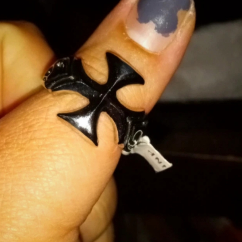 Chopper Cross Ring - Picture 2 of 4